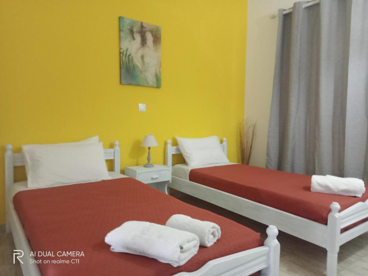 Dimitris Apartments Messongi Mesongi Bagian luar foto